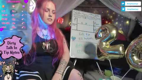 Snapshot of artsyheartsyy chatting on October 11, 2025, 2:55 am ArtsyHeartsyy online show from October 11, 2025, 2:55 am