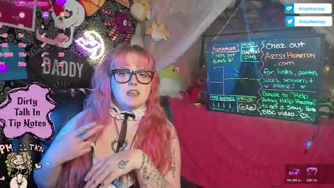 Snapshot of artsyheartsyy chatting on November 22, 2025, 1:48 am ArtsyHeartsyy online show from November 22, 2025, 1:48 am