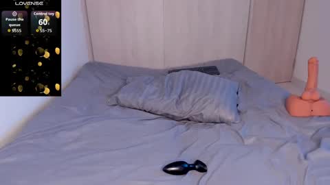 arturguy01 online show from October 4, 2025, 11:58 pm