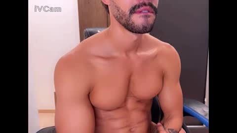 Snapshot of artvillasboas chatting on October 27, 2025, 1:42 am Arthur Villasboas online show from October 27, 2025, 1:42 am