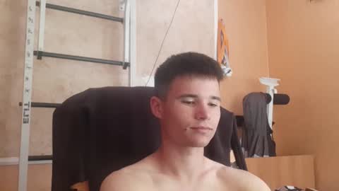 Snapshot of arvyn_ chatting on June 14, 2026, 10:50 am Denis online show from June 14, 2026, 10:50 am