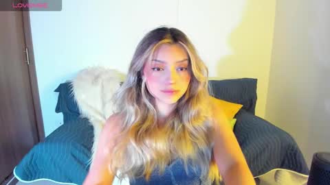 Snapshot of ary_cam230 chatting on November 2, 2025, 10:12 pm Zahaara online show from November 2, 2025, 10:12 pm