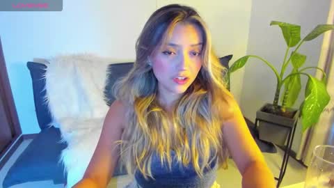 Snapshot of ary_cam230 chatting on November 16, 2025, 10:48 pm Zahaara online show from November 16, 2025, 10:48 pm