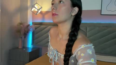 ARY THOMPSON online show from March 27, 2026, 12:27 pm