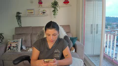 Snapshot of arya_44 chatting on December 20, 2024, 10:43 pm onlyfansarya 44 online show from December 20, 2024, 10:43 pm