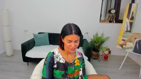 Snapshot of arya_lexa chatting on December 4, 2025, 7:33 pm Arya online show from December 4, 2025, 7:33 pm