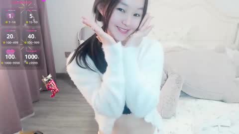 Lily online show from February 9, 2025, 5:50 am