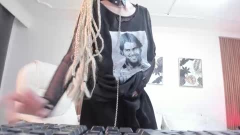 Asami Yaeko              online show from September 26, 2025, 4:16 am