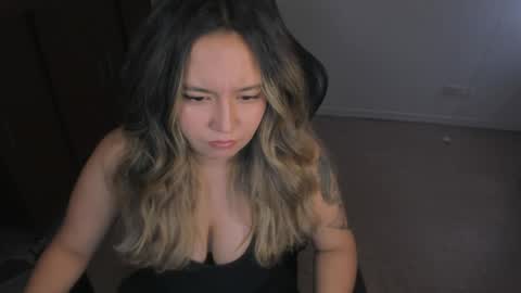 ash_smith1 online show from March 27, 2026, 9:36 pm