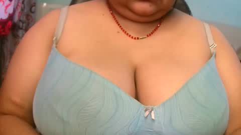 Snapshot of asha3388 chatting on December 4, 2025, 4:11 am SONI online show from December 4, 2025, 4:11 am