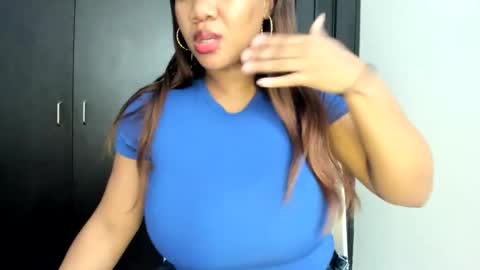 ashanty_1012 online show from January 18, 2025, 9:02 pm