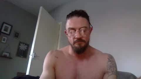 ashdrewery01519813 online show from November 25, 2025, 3:23 pm