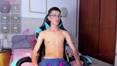 Snapshot of asher_lux chatting on April 23, 2026, 8:55 pm Asher online show from April 23, 2026, 8:55 pm