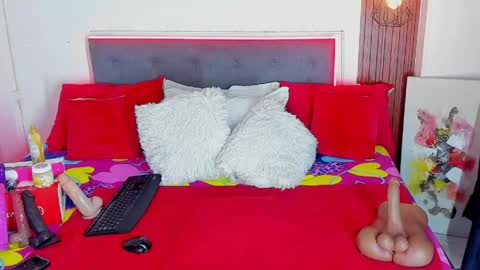 ashley  online show from June 4, 2026, 1:28 pm