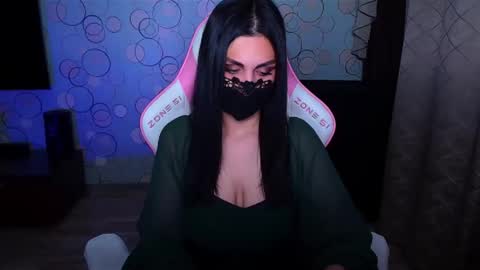   Yasmina   online show from November 17, 2025, 4:07 am