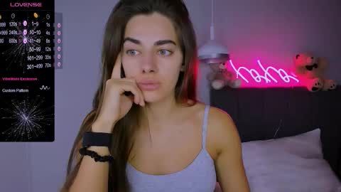 Snapshot of ashley__jess chatting on November 12, 2025, 5:02 pm Ashley online show from November 12, 2025, 5:02 pm