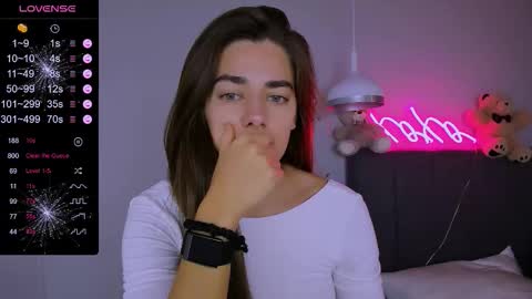 Snapshot of ashley__jess chatting on November 17, 2025, 9:26 am Ashley online show from November 17, 2025, 9:26 am