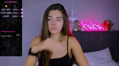 Snapshot of ashley__jess chatting on November 26, 2025, 4:30 pm Ashley online show from November 26, 2025, 4:30 pm