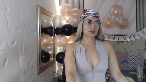 Snapshot of ashley__tylor chatting on April 24, 2026, 3:20 am ashley__tylor online show from April 24, 2026, 3:20 am
