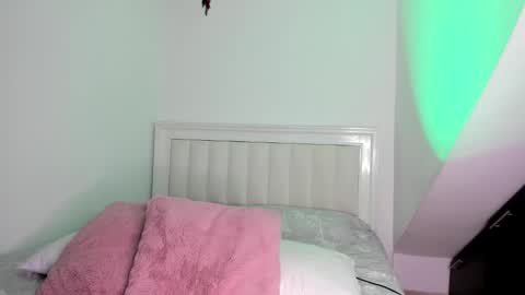 ashley_blair online show from December 15, 2025, 8:57 pm