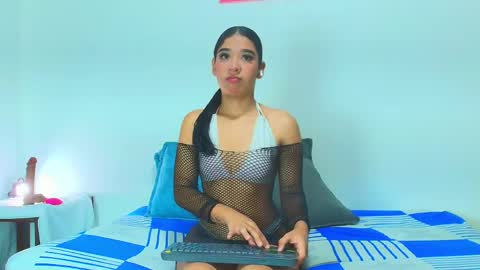Ashley Blazze  online show from June 8, 2026, 11:32 am