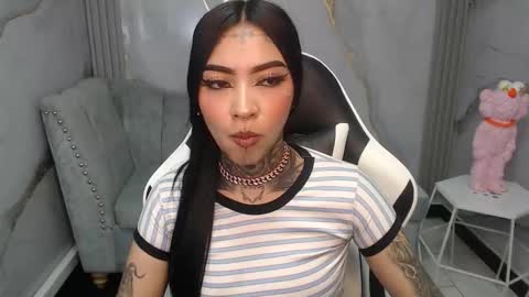 ashley_blum_v online show from November 19, 2025, 8:31 pm