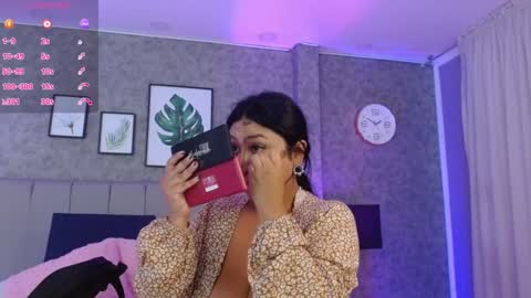 Snapshot of ashley_bruche chatting on January 7, 2025, 12:20 pm Ashleyy online show from January 7, 2025, 12:20 pm