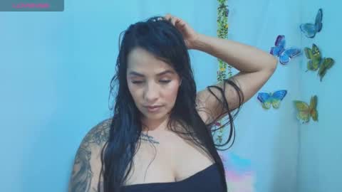 Snapshot of ashley_joyx_ chatting on May 3, 2026, 3:01 am ashley_joyx_ online show from May 3, 2026, 3:01 am