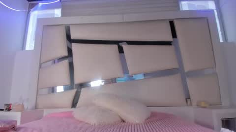 ashley_js online show from May 28, 2026, 12:46 pm