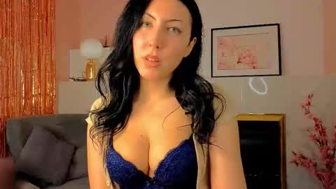 Ashley online show from December 22, 2025, 9:34 pm