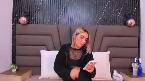 ashley_miller26 online show from July 24, 2026, 12:03 pm