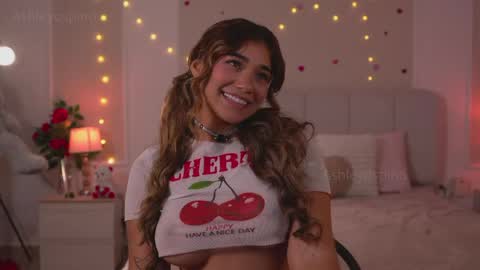  Ashley  online show from May 22, 2026, 11:32 pm