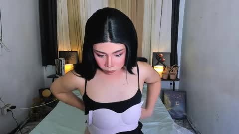 Snapshot of ashley_slutty chatting on June 5, 2026, 2:01 pm ashley online show from June 5, 2026, 2:01 pm