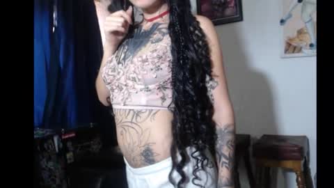 ashleyharper__ online show from November 14, 2025, 2:49 pm