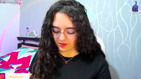 .. Ashley .. online show from September 21, 2025, 12:45 am