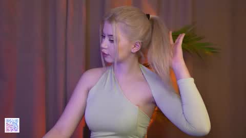 AshleyNiko online show from November 23, 2025, 3:45 pm