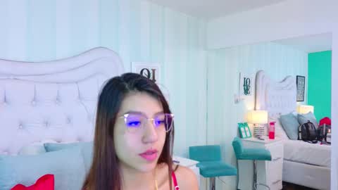 Snapshot of ashleyroberh chatting on November 6, 2025, 7:04 pm AshleyRoberh online show from November 6, 2025, 7:04 pm