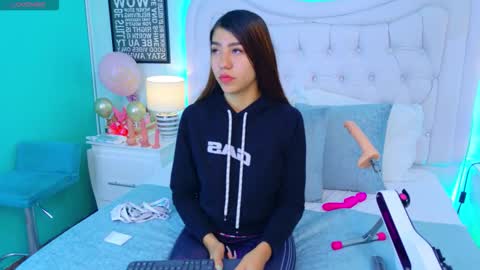 Snapshot of ashleyroberh chatting on November 28, 2025, 8:55 pm AshleyRoberh online show from November 28, 2025, 8:55 pm