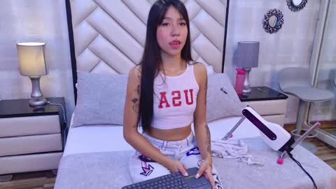 Snapshot of ashleyroberh chatting on May 22, 2026, 7:52 pm AshleyRoberh online show from May 22, 2026, 7:52 pm