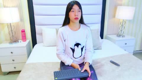 Snapshot of ashleyroberh chatting on May 27, 2026, 4:15 pm AshleyRoberh online show from May 27, 2026, 4:15 pm