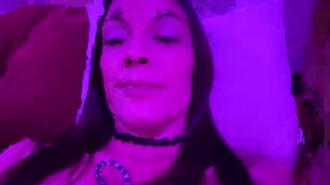 Snapshot of ashleyshyne69 chatting on December 28, 2024, 7:11 am Ashley online show from December 28, 2024, 7:11 am