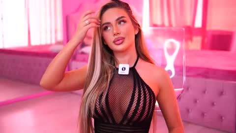 Snapshot of ashleysinnx chatting on November 25, 2025, 11:32 am Ashley online show from November 25, 2025, 11:32 am