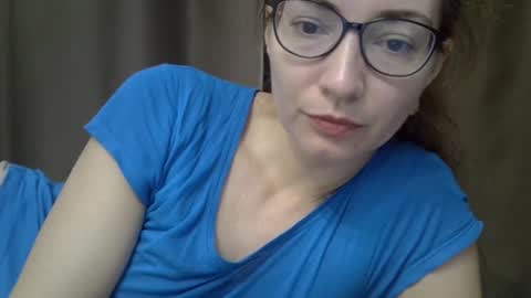 Ashley online show from November 6, 2025, 7:53 am