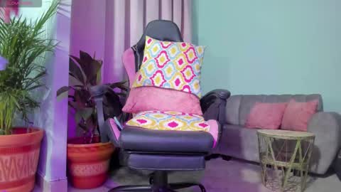 ASHLEY online show from March 12, 2026, 2:50 am