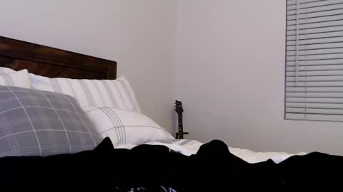 Snapshot of ashleyyylove13 chatting on February 19, 2025, 7:06 am Ashley Love online show from February 19, 2025, 7:06 am