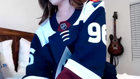 Snapshot of ashleyyylove13 chatting on October 11, 2025, 5:50 am Ashley Love online show from October 11, 2025, 5:50 am