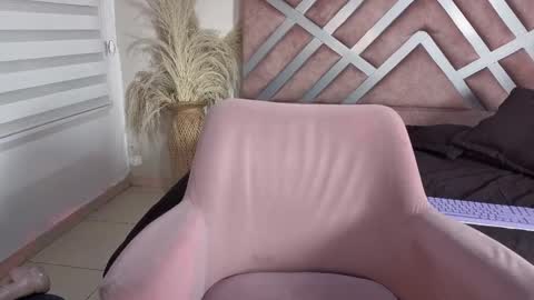 Snapshot of ashly_jones_ chatting on February 3, 2026, 6:22 am ashly_jones_ online show from February 3, 2026, 6:22 am