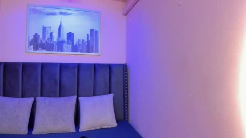 ashlye_miller_ online show from January 19, 2025, 3:29 am