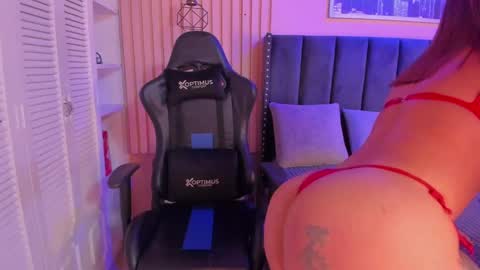 ashlye_miller_ online show from March 5, 2025, 3:51 am