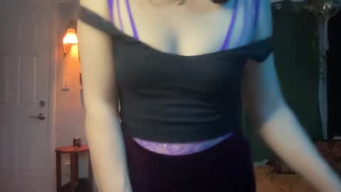 Ashlyn Lotus online show from March 8, 2025, 3:06 am